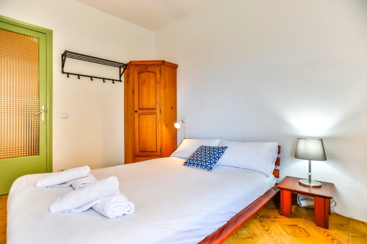 Basic Platja Apartment Barcelona Exterior photo