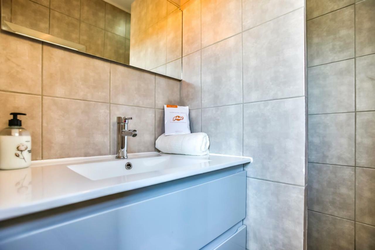 Basic Platja Apartment Barcelona Exterior photo